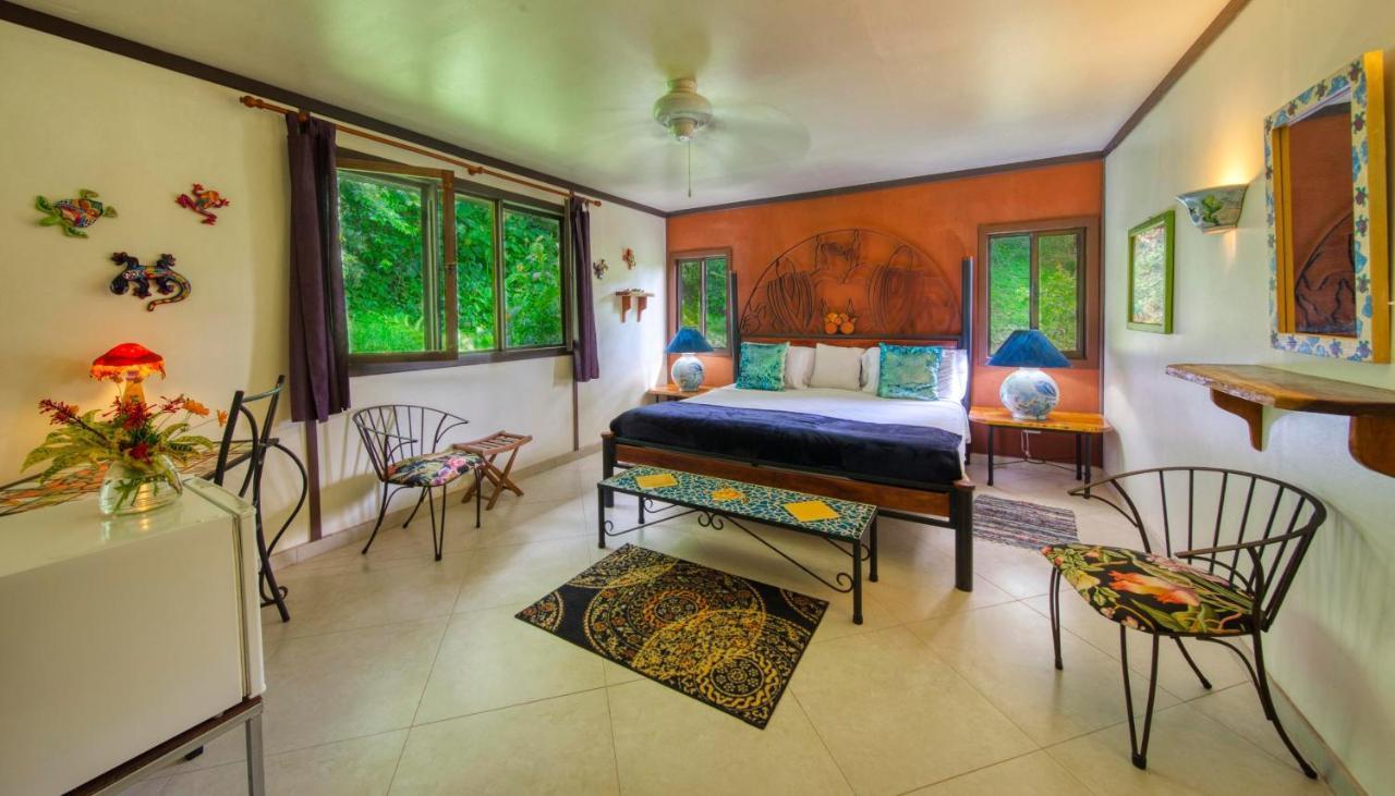 Lucky Bug Bed And Breakfast Nuevo Arenal Exterior photo