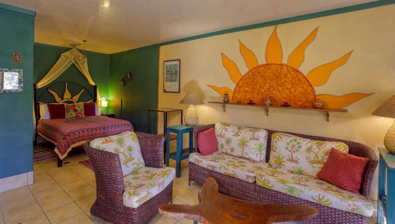 Lucky Bug Bed And Breakfast Nuevo Arenal Exterior photo