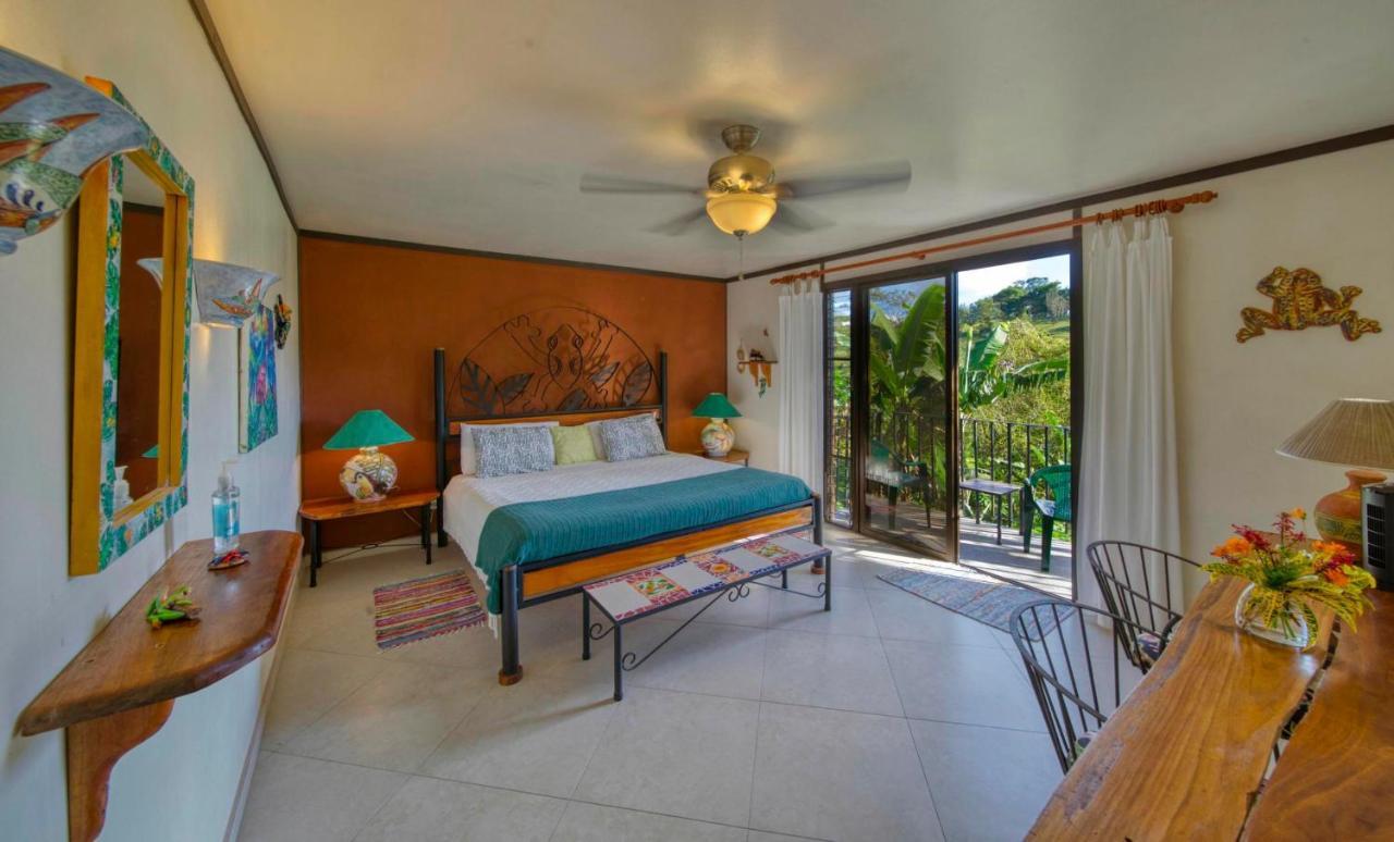 Lucky Bug Bed And Breakfast Nuevo Arenal Exterior photo